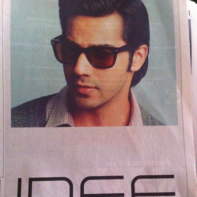 You are currently viewing Varun Dhawan for Idee Eyewear