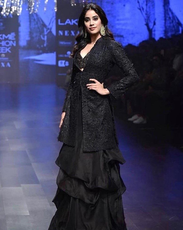 Raghavendra Rathore| Lakme Fashion Week A/W19|  Janhvi Kapoor 
