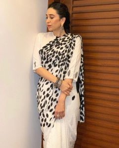 Read more about the article Karishma Kapoor in Abraham and Thakore