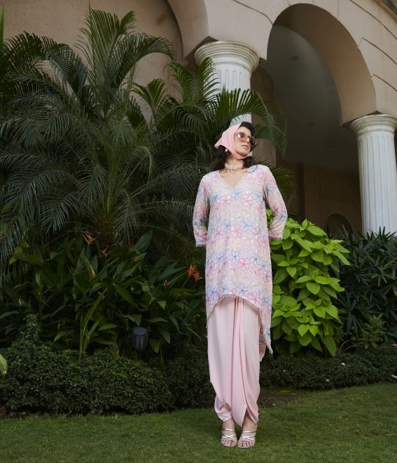 Pink Embroidered Flower Kurta And Dhoti