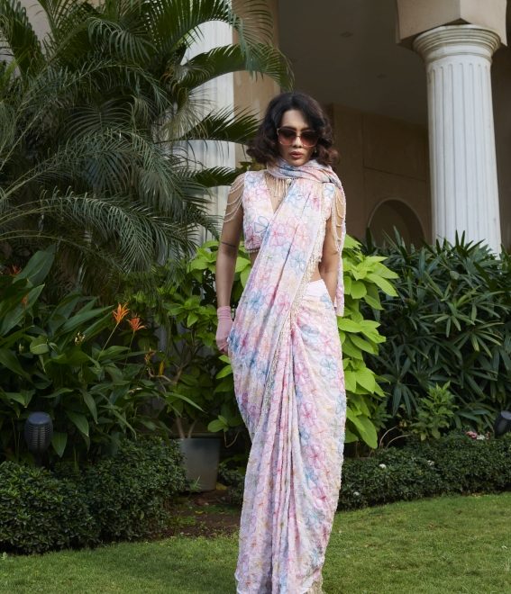 Pink Embroidered Flower Saree And Blouse