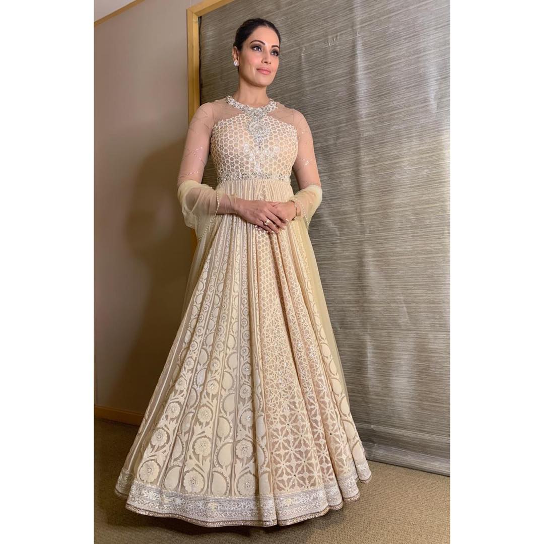 You are currently viewing Bipasha Basu in Tarun Tahiliani