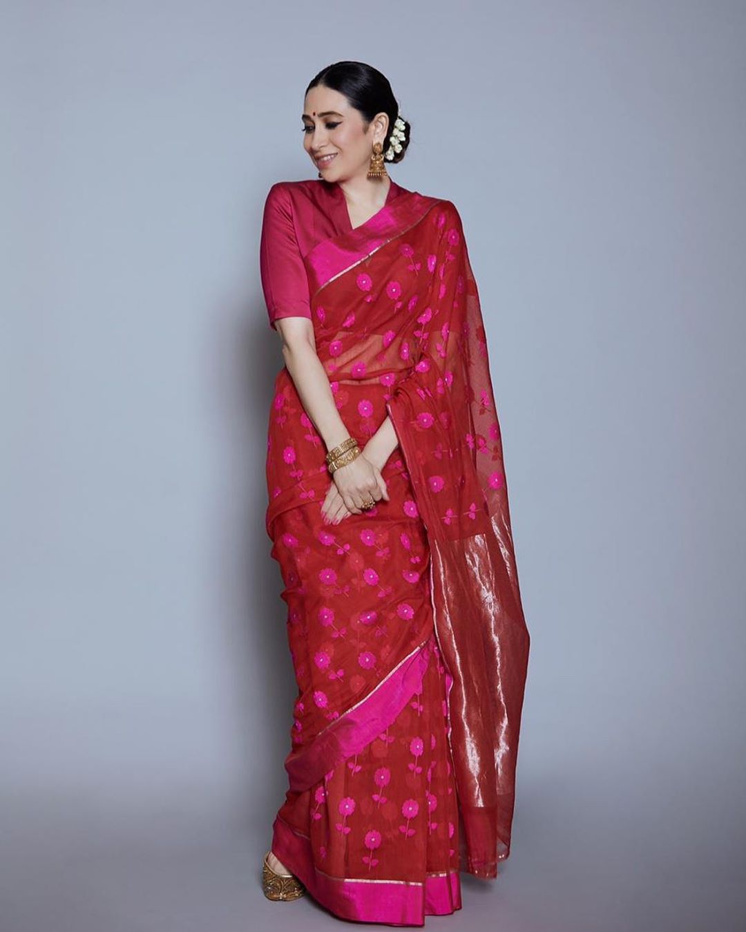 You are currently viewing Karishma Kapoor in Raw Mango Saree