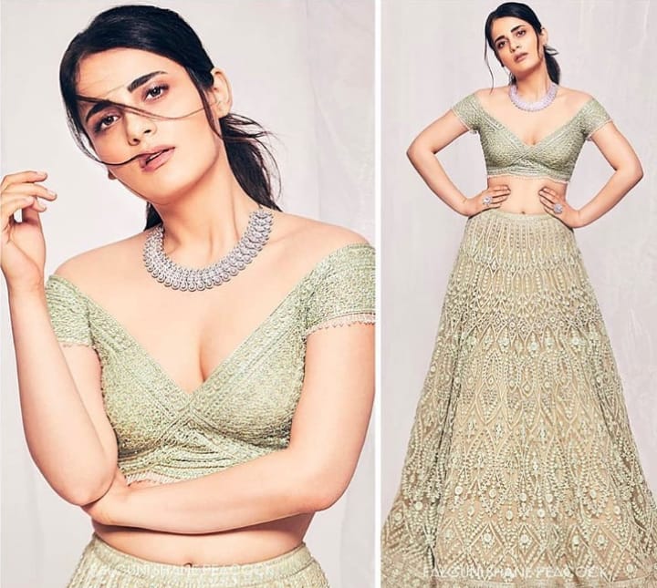 Read more about the article Radhika Madan in Falguni and Shane Peacock styled by Eshaa Amiin